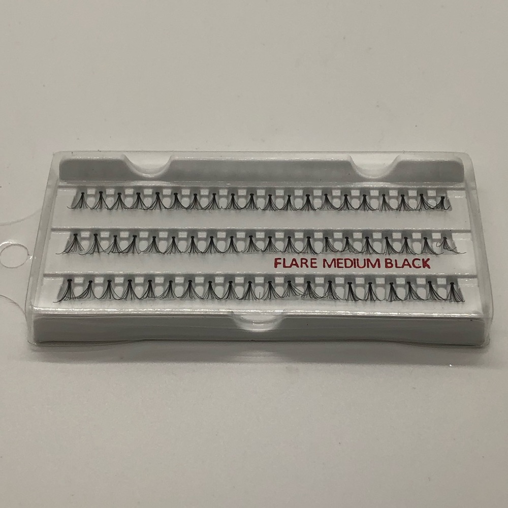 False Eyelashes bundle - Picture 3 of 7